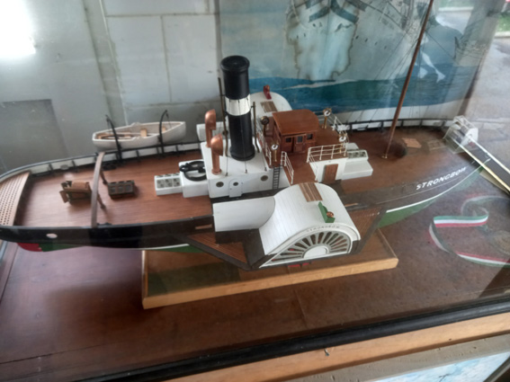 View larger image View larger image