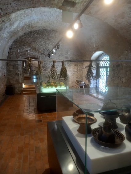 View larger image View larger image