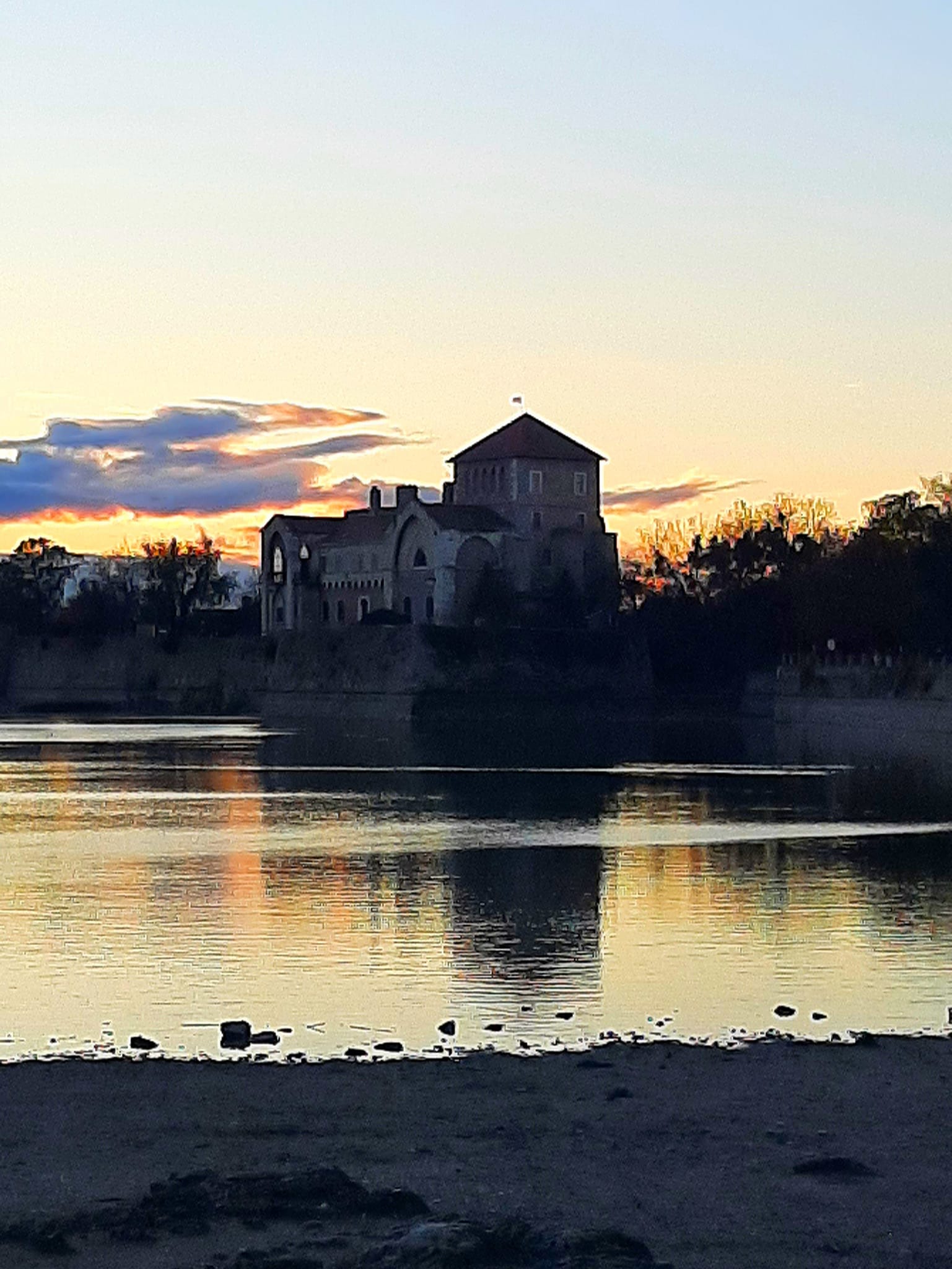 View larger image View larger image