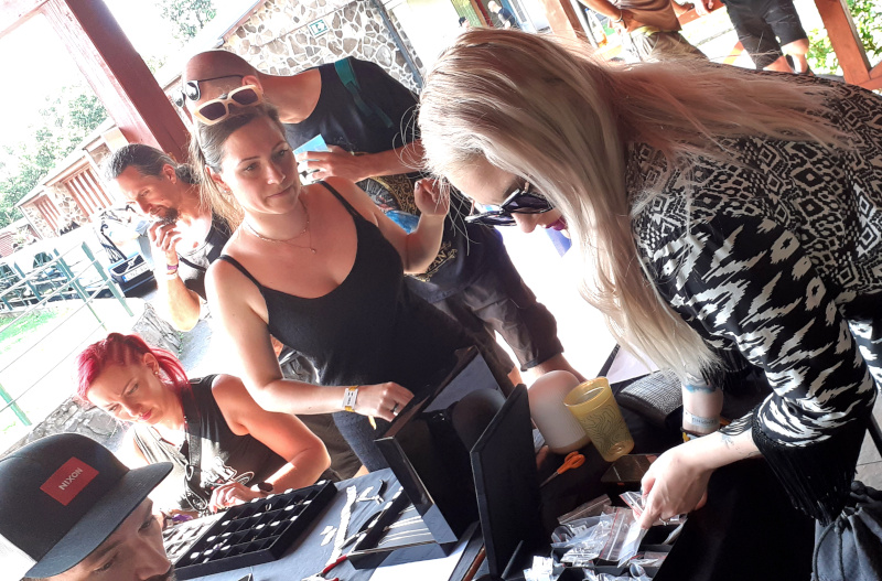 View larger image View larger image