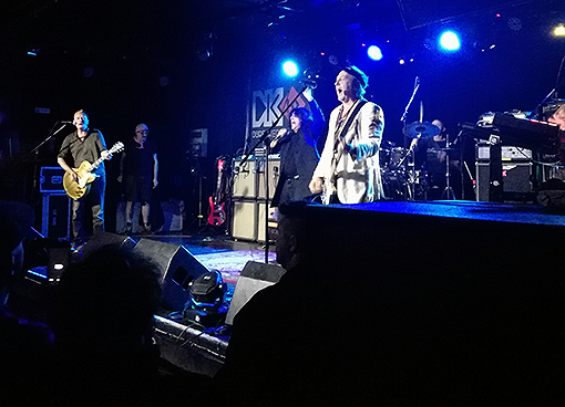 View larger image View larger image