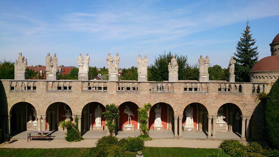 View larger image View larger image