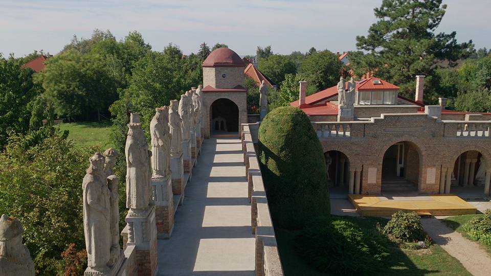 View larger image View larger image