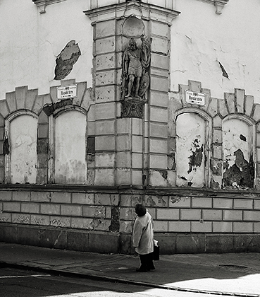 View larger image View larger image