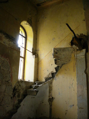 View larger image View larger image