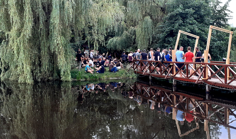 View larger image View larger image