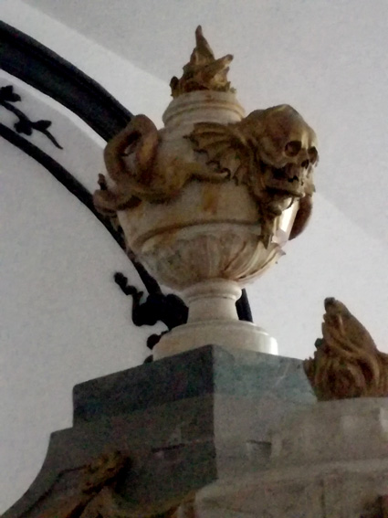 View larger image View larger image