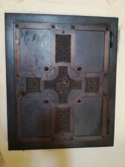 View larger image View larger image