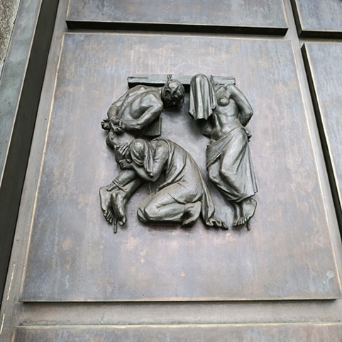 View larger image View larger image