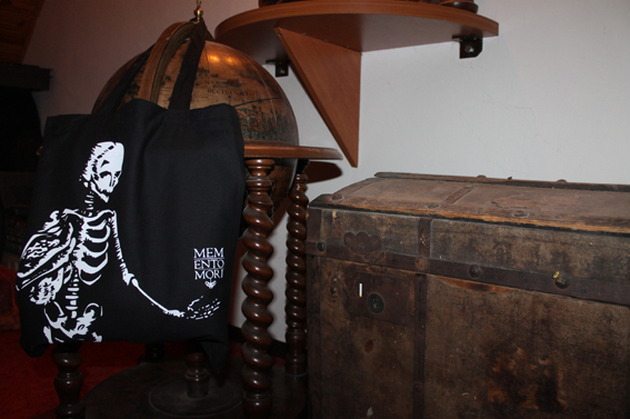 View larger image View larger image